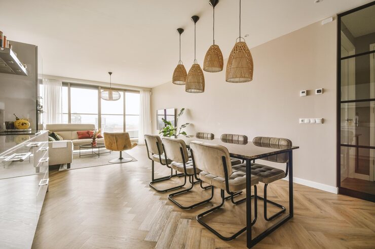 Creamos espacios estéticos y personalizados, cuidando los materiales, la iluminación, distribución y los acabados.